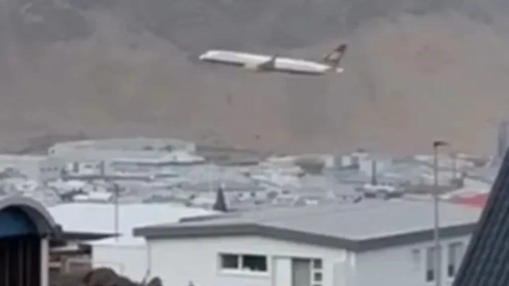 Veteran pilot flies jumbo jet dangerously low over his hometown as he flies his final flight with airline launching probe