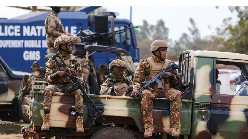 Why are there attacks against the government and Russian army in Mali? | confrontation