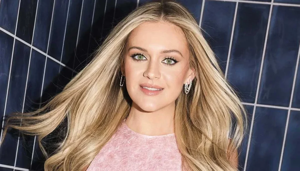 Why did Kelsea Ballerini move to NYC after Chase Stokes breakup?