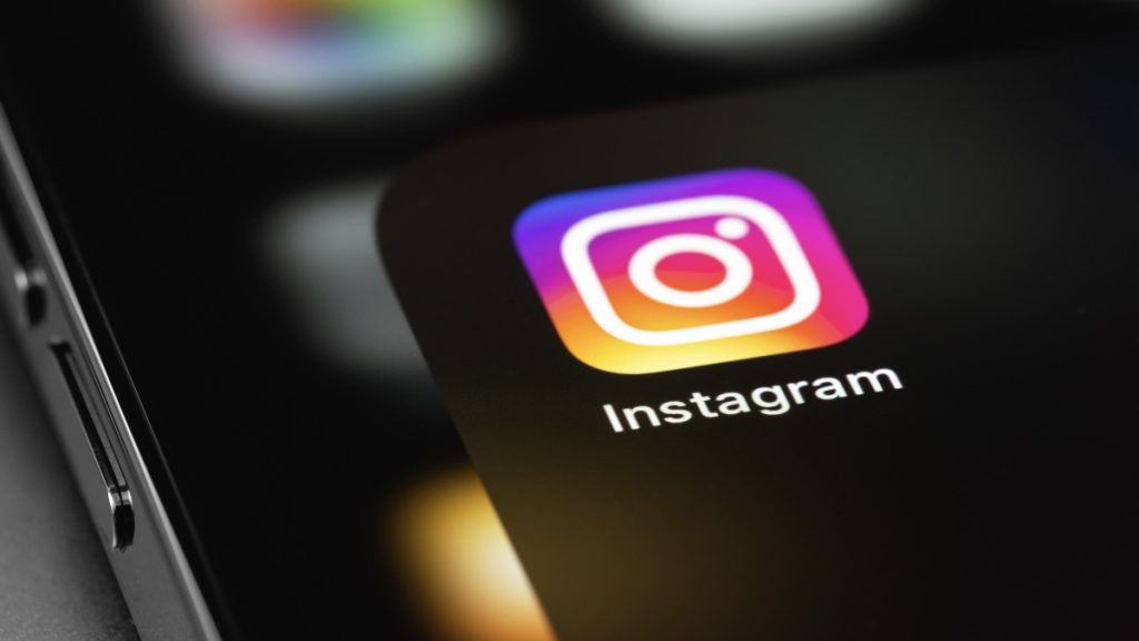 You can finally edit your Instagram comments