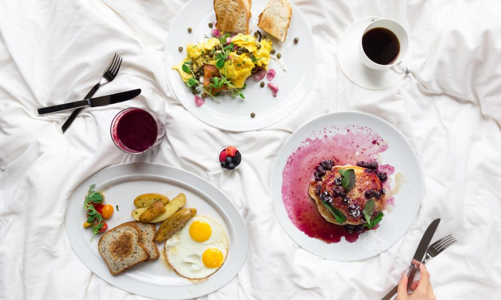 Your breakfast schedule may reveal how fast you're aging — here's how