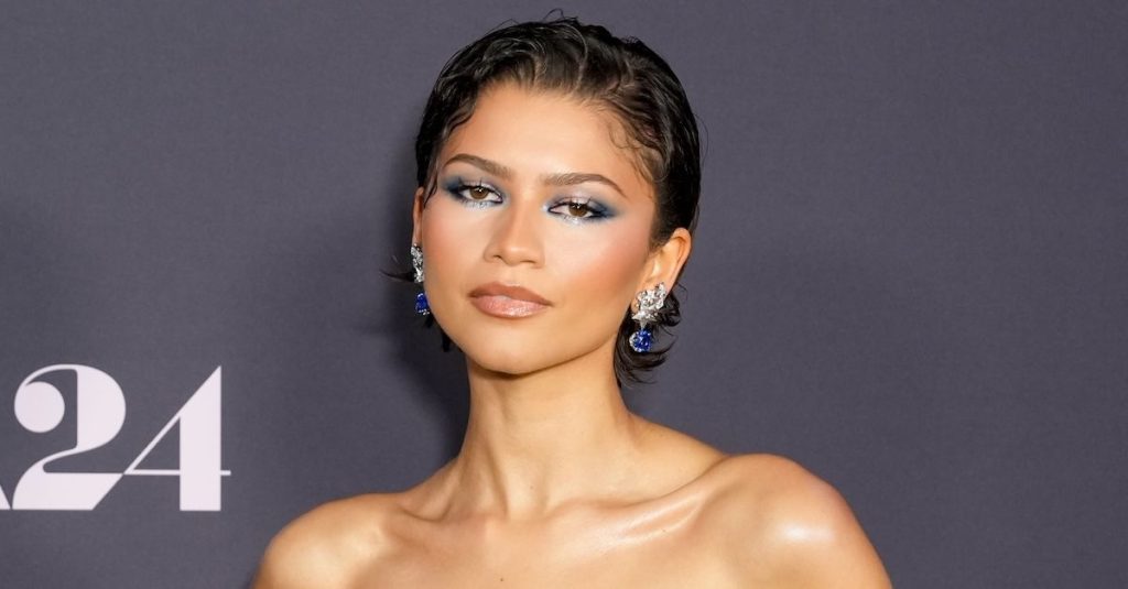 Zendaya uses *this* to get high-def, glass skin