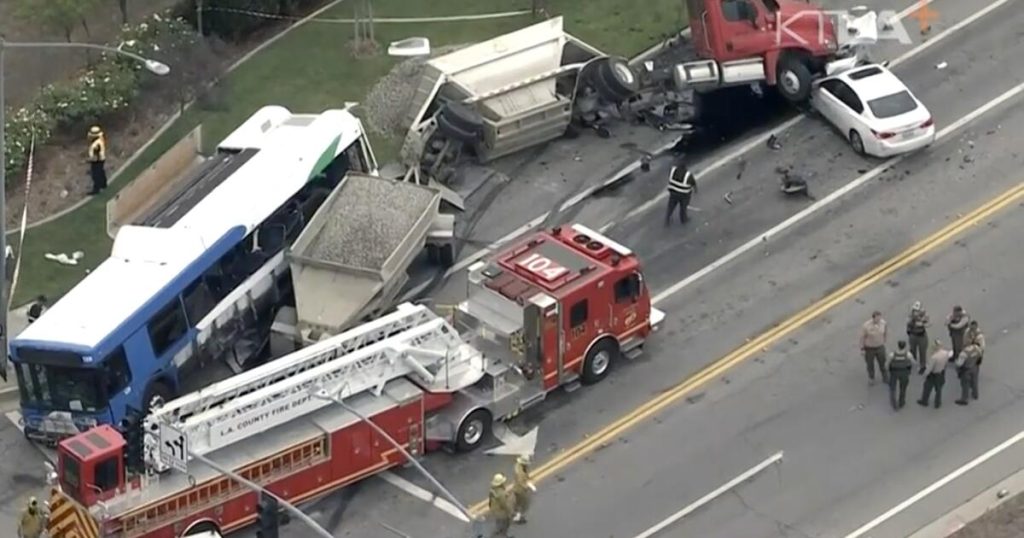 13 people injured in bus accident in Santa Clarita, one in critical condition