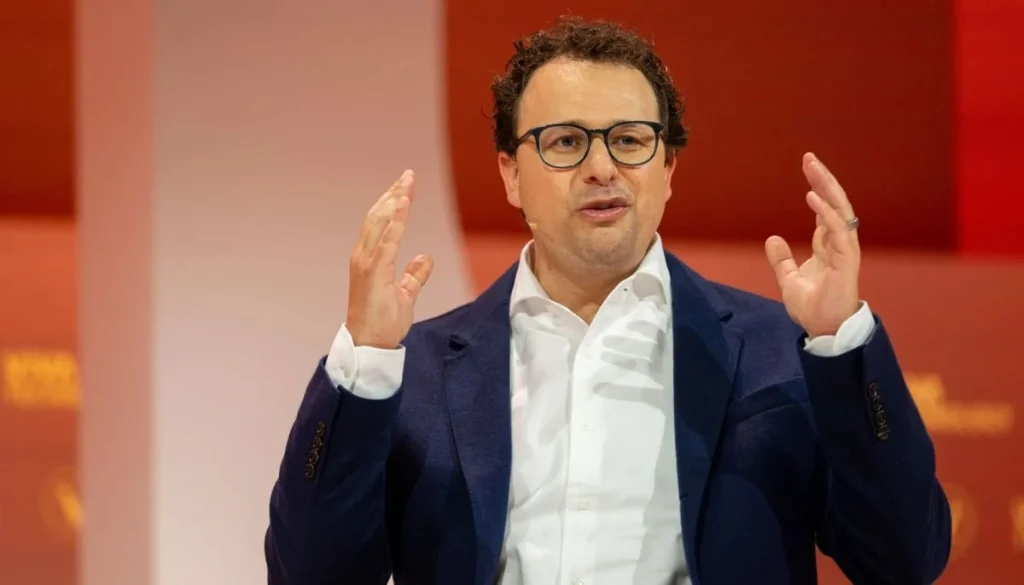 Anthropic CEO says AI development is becoming 'too difficult to handle'
