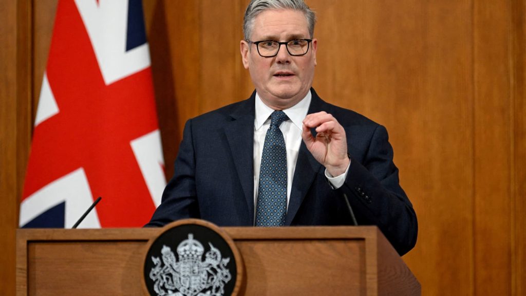 Britain's Prime Minister Starmer says that he will not step down after the elections, the path to gilt has become easy.