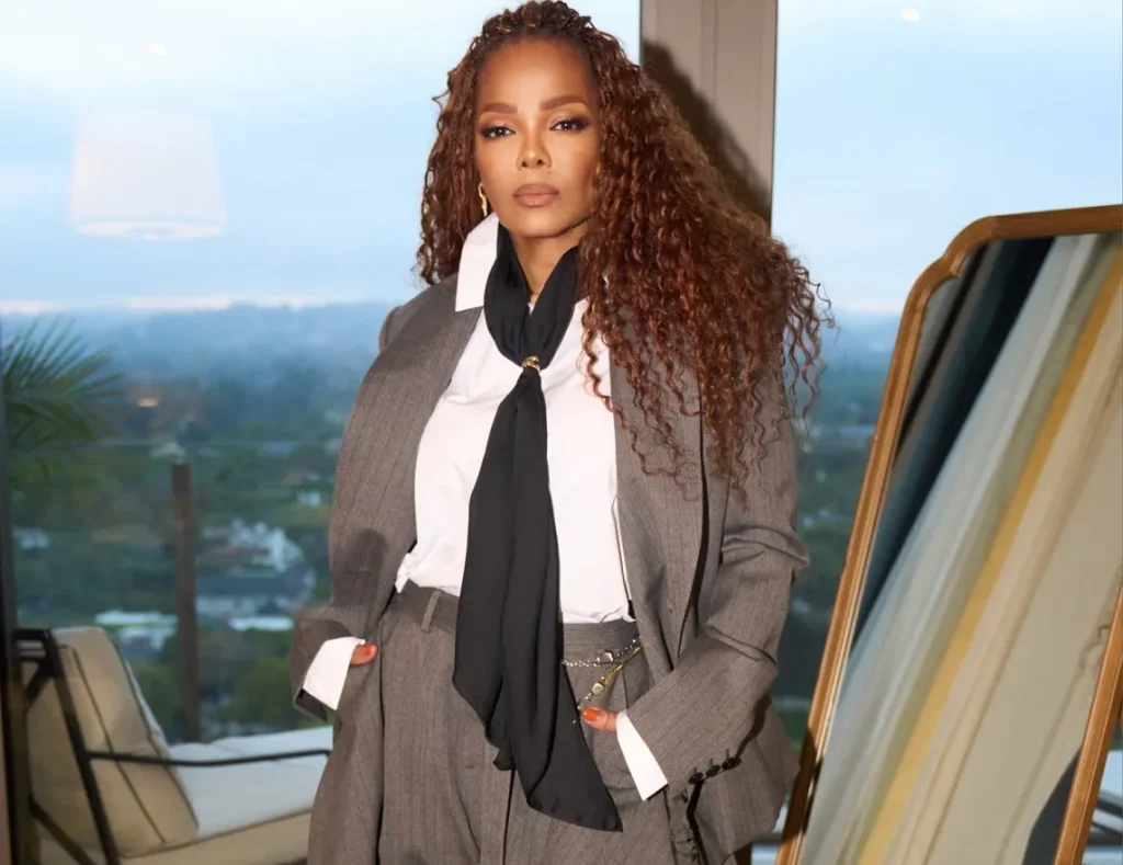 Janet Jackson wore a gray Sacai suit made of blended fabric to the Grammy Hall of Fame Gala.