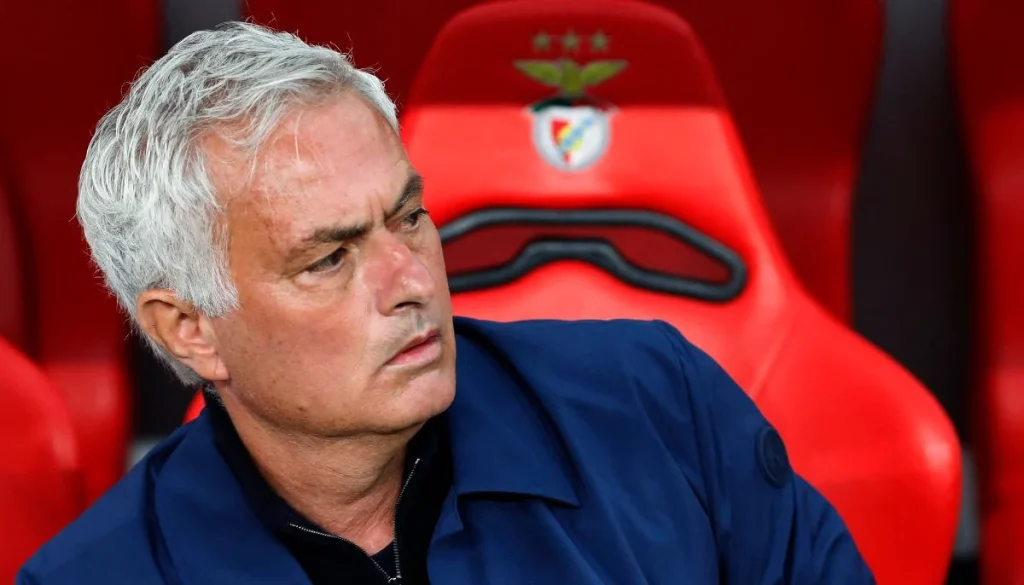 Jose Mourinho's return to Real Madrid as head coach draws mixed reactions from fans