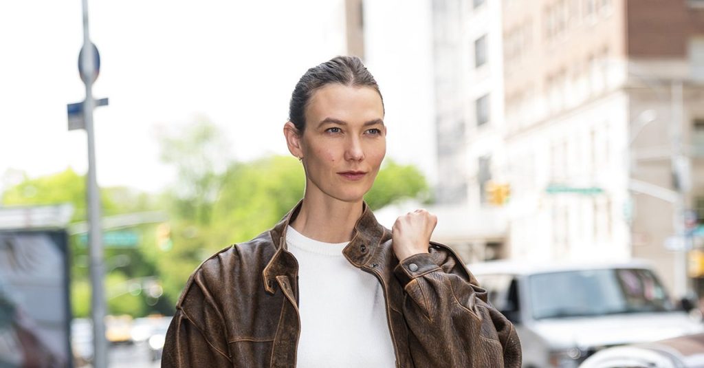 Karlie Kloss wore the white pants of the season
