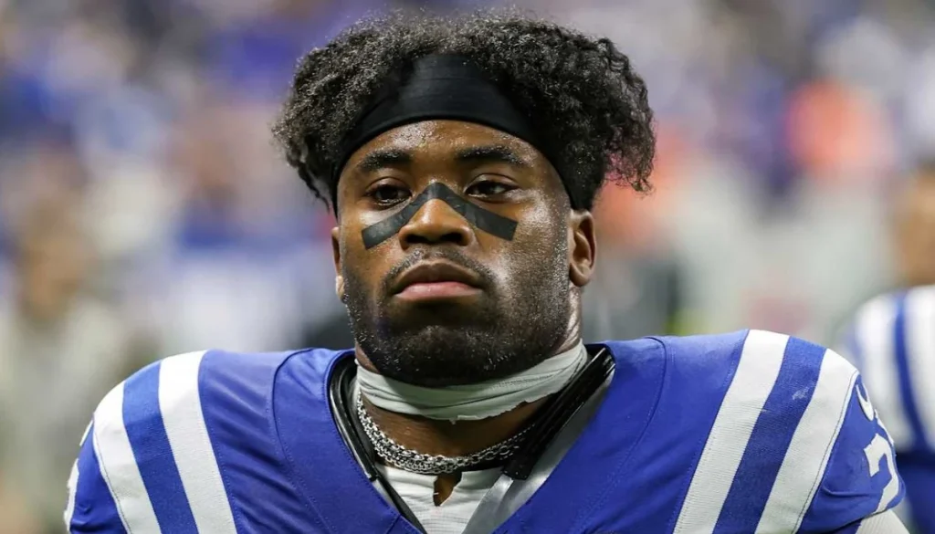 Kenny Moore leaves the Colts after nine seasons as Indianapolis reshapes defense ahead of NFL season
