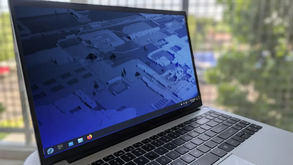 Kubuntu vs Fedora KDE: Which KDE Plasma Distro Is Right for You?