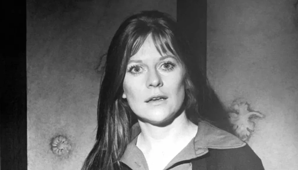 'M*A*S*H' actress Gwen Farrell dies at 93