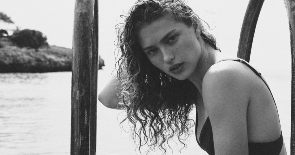 Massimo Dutti's swimwear brings Mediterranean warmth