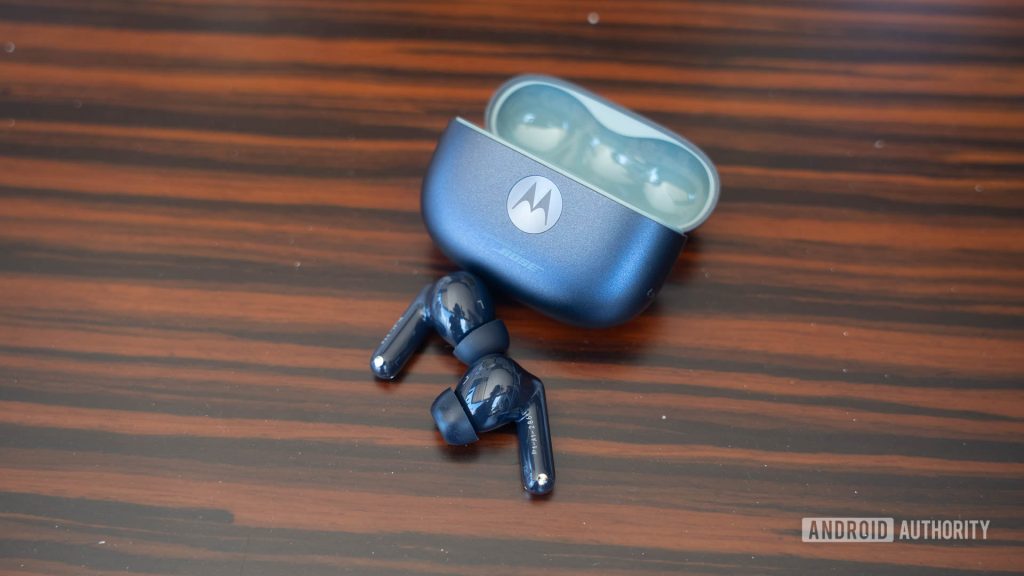 Motorola brings its Bose-tuned Moto Buds 2 Plus to the US