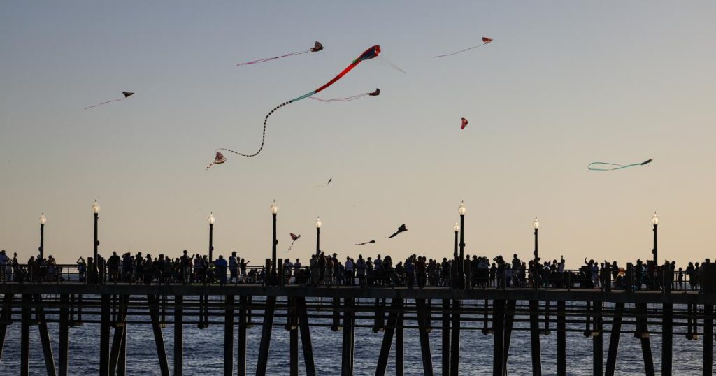 Redondo Beach Pier evacuated due to 'police activity'