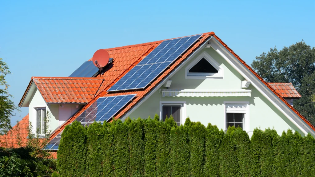 Solarstorm's main objective: sharing energy in reality-check