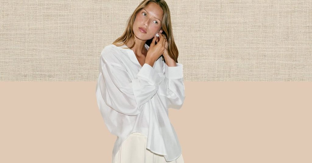 The Easy and Chic Zara Way to Style Lace-Trim Shorts in 2026 The Easy and Chic Zara Way to Style Lace-Trim Shorts in 2026