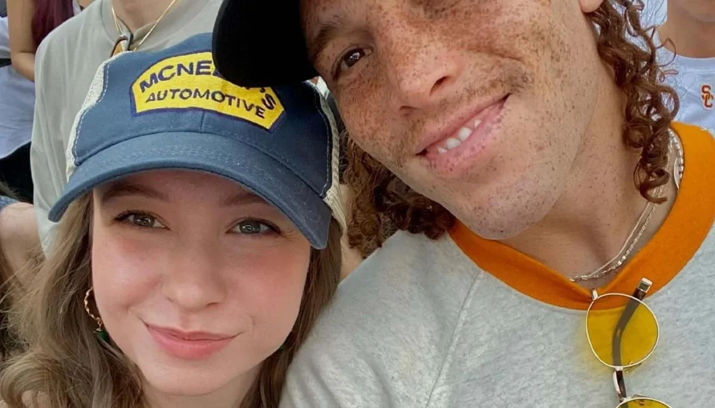 'The Walking Dead' star announces engagement