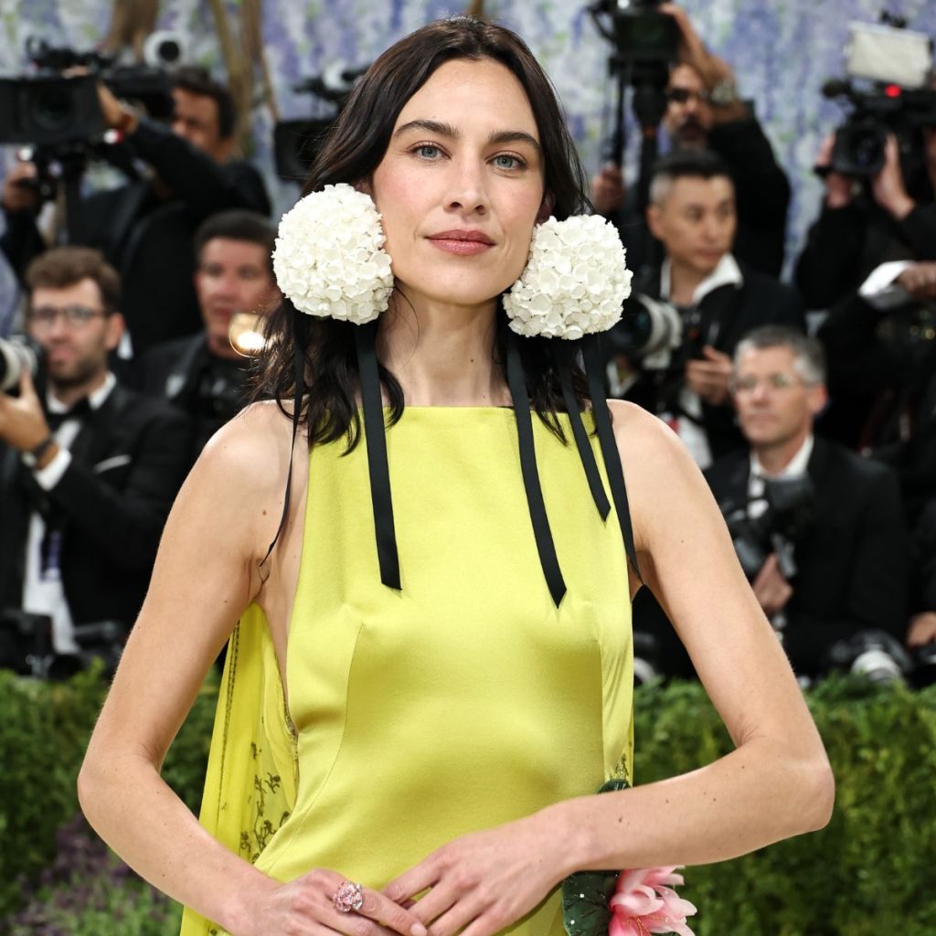 This controversial spring color trend dominated the Met Gala red carpet This controversial spring color trend dominated the Met Gala red carpet