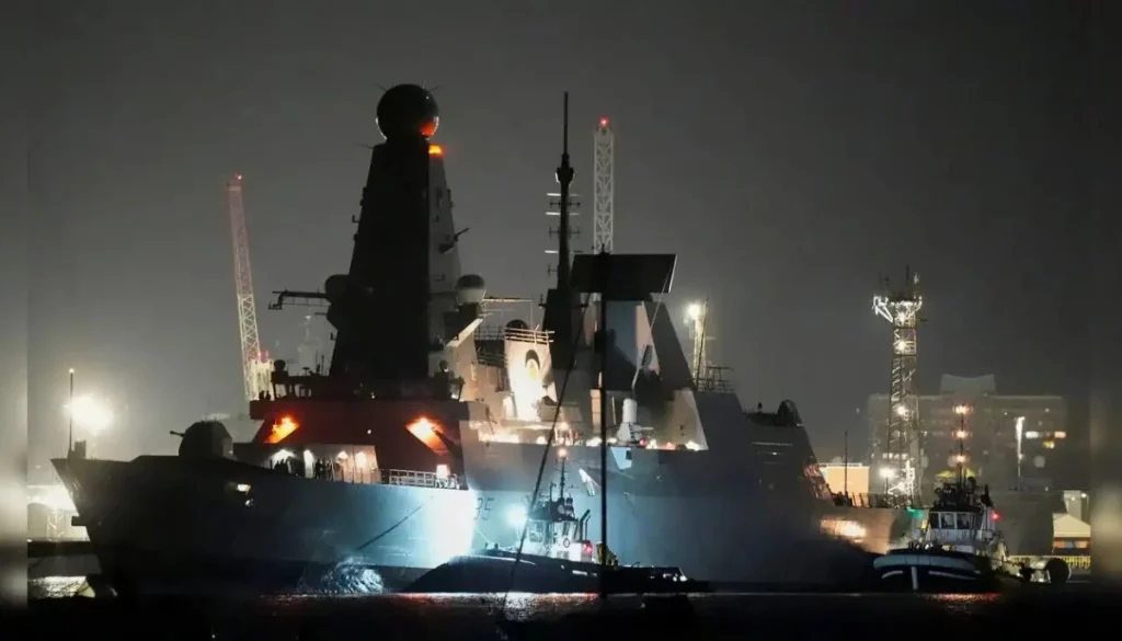 UK deploys HMS Dragon to defend Strait of Hormuz as tensions rise