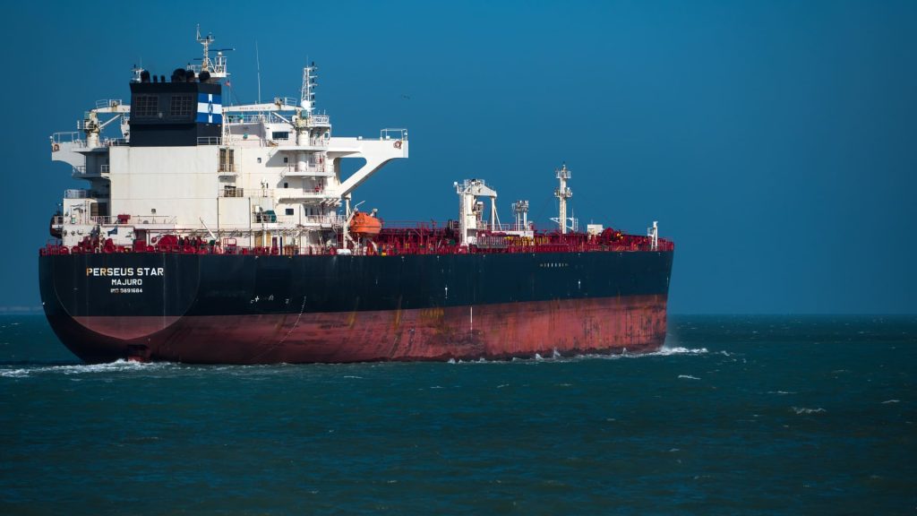 US crude oil exports surge to record high as tankers arrive on Gulf Coast