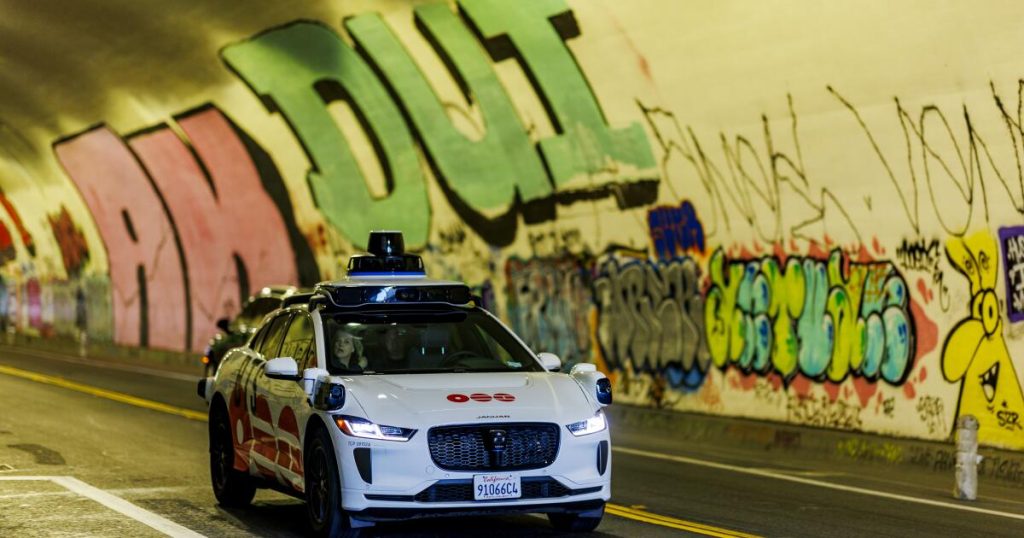 Vemos, the robotaxis, can now be ticketed by California police. But how?