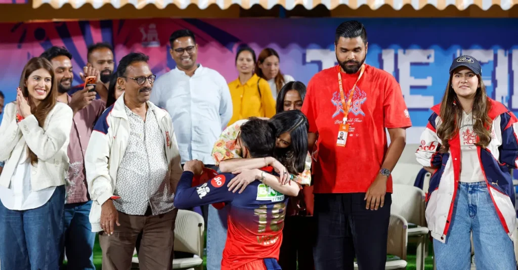 WATCH: Virat Kohli shares special moment with Anushka Sharma after RCB reaches IPL 2026 final