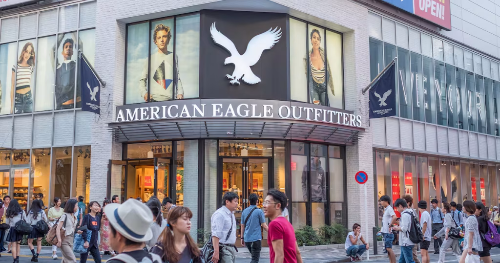 Weak demand at Gap, American Eagle signals hindrance in consumer spending