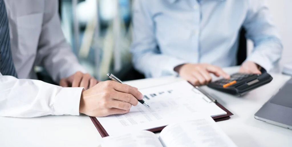 What smart investors look for before buying What smart investors look for before buying