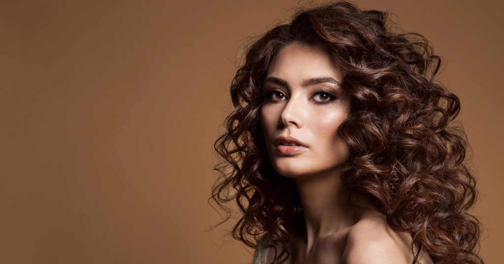 What to know before buying a curling wand or curling iron
