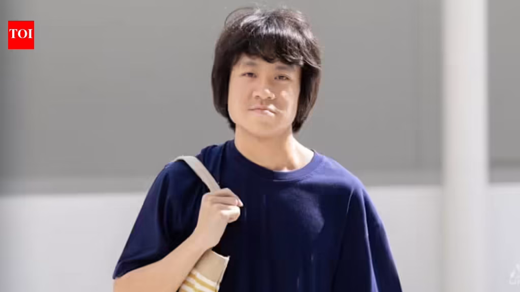 Who is Amos Yee? Controversial Singapore YouTuber attacked by Yuji Itadori cosplayer outside anime convention
