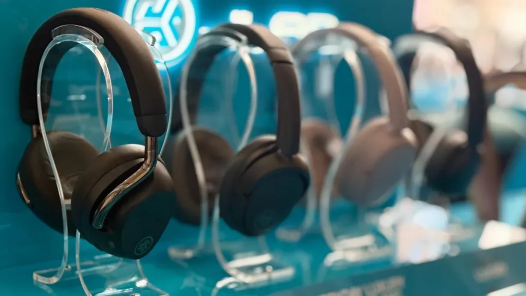 Why I Have 4 Different Pairs of Headphones, and How I Use Each Effectively