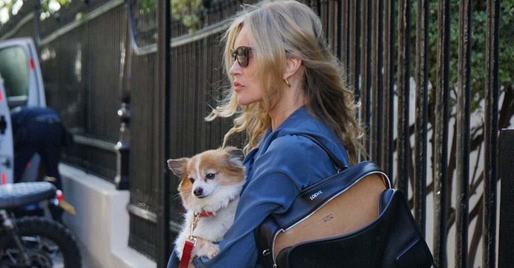Kate Moss’s French-Girl Heel Trend Made Her Denim Skirt Look So Cool Kate Moss's French-Girl Heel Trend Made Her Denim Skirt Look So Cool