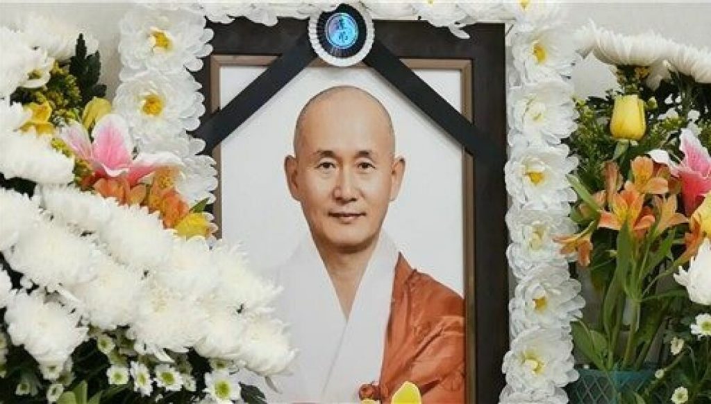 Buddhist monk who died during retreat donates organs to four patients