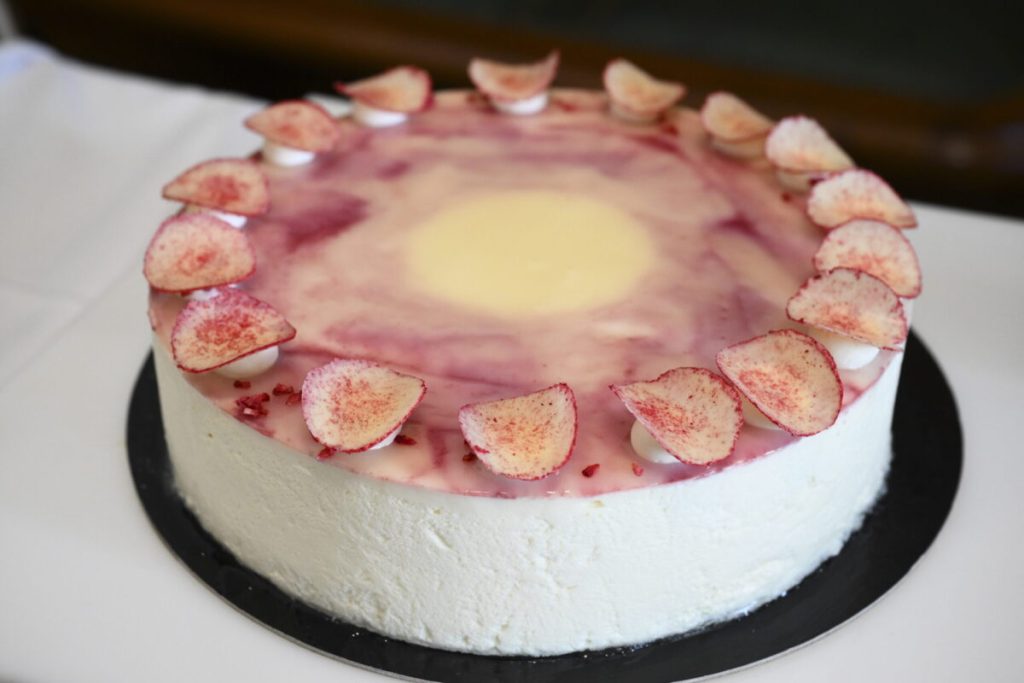 Cake of the Year Is a Blend of Berries, Almonds and Sour Cream